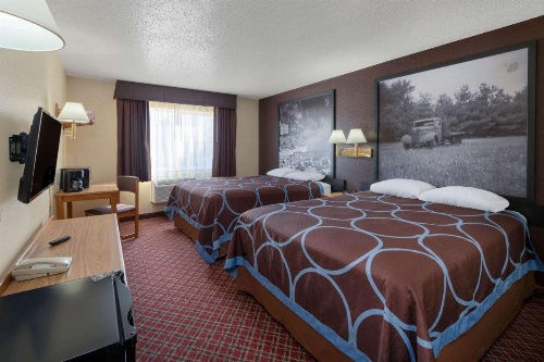 Super 8 by Wyndham Fountain image 11
